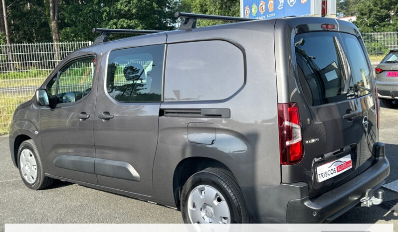 
								Opel Combo IV Taille XL 950kg BlueHDi 130 S&S EAT8 full									