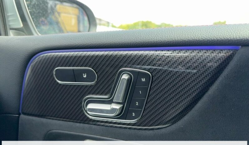 
								Mercedes Classe B 200 AMG Line 7G-DCT full									