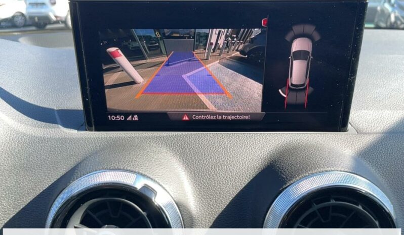 
								Audi SQ2 50 TFSI 300 full									