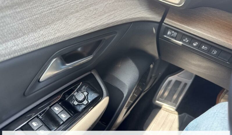 
								Citroën C5 X Hybride recharg 225 e-EAT8 PLUS full									