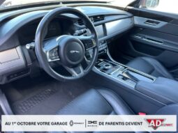 
										Jaguar XF II 2.0D 163PS E-PERFORMANCE PRESTIGE AUTO full									