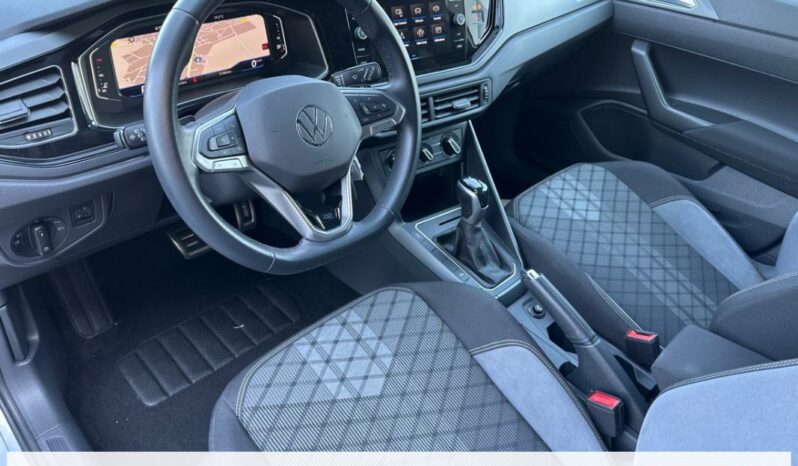 
								Volkswagen Taigo 1.5 TSI 150 DSG R-Line full									
