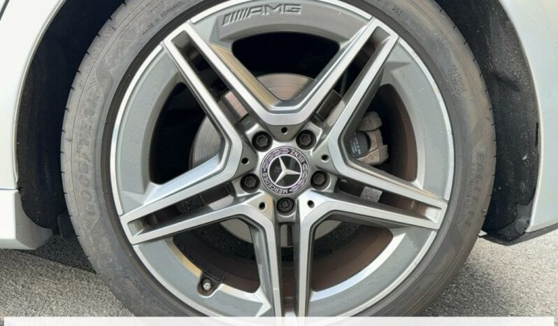 
								Mercedes Classe B 200 AMG Line 7G-DCT full									