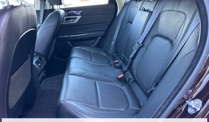 
								Jaguar XF II 2.0D 163PS E-PERFORMANCE PRESTIGE AUTO full									