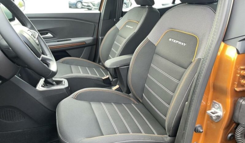 
								Dacia Sandero Stepway III Expression TCe 90 CVT full									
